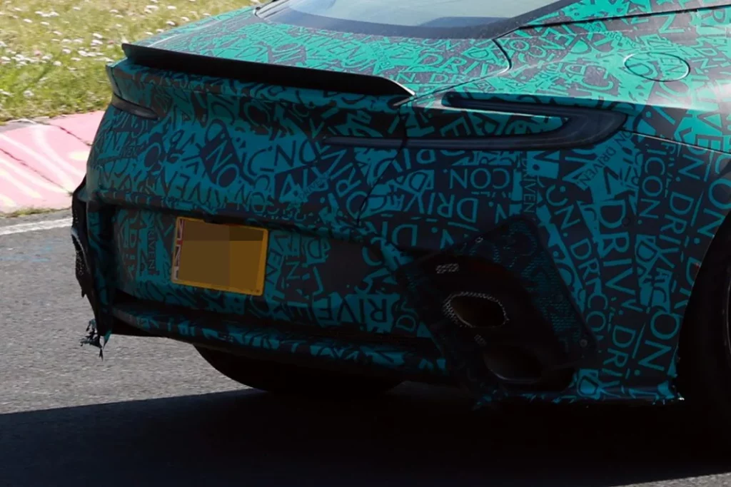 Aston Marton DB12 AMR 11 Motor16