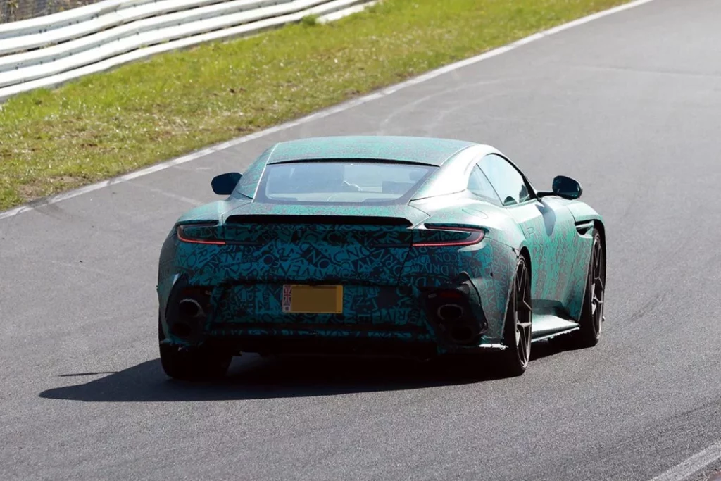 Aston Marton DB12 AMR 15 Motor16