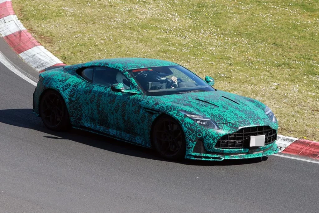 Aston Marton DB12 AMR 4 Motor16