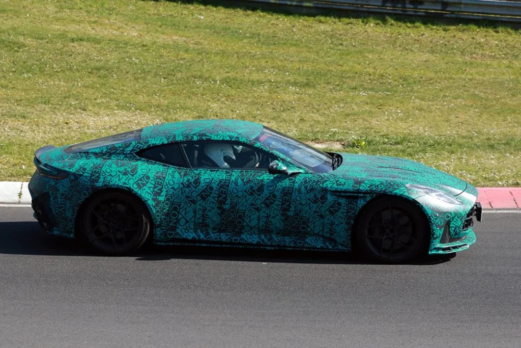 Aston Marton DB12 AMR 7 Motor16