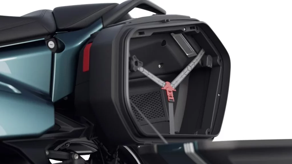 BMW R 1300 RT 32 Motor16