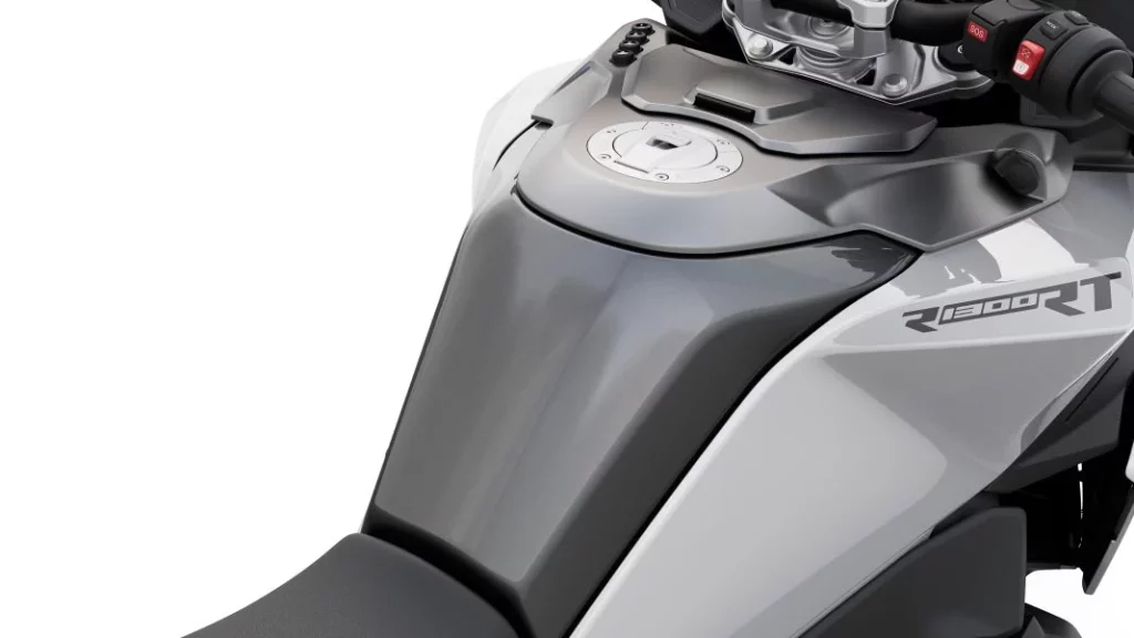 BMW R 1300 RT 37 Motor16