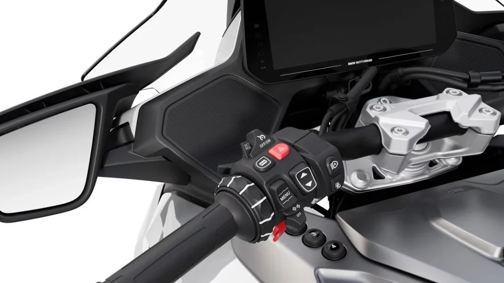 BMW R 1300 RT 40 Motor16