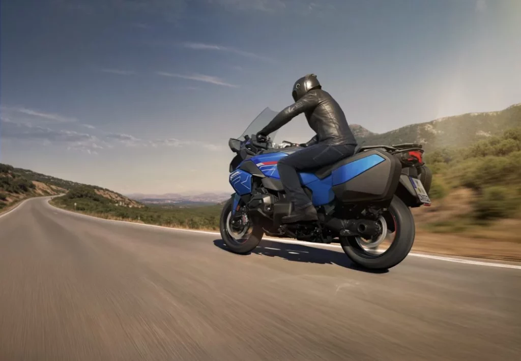 BMW R 1300 RT 7 Motor16