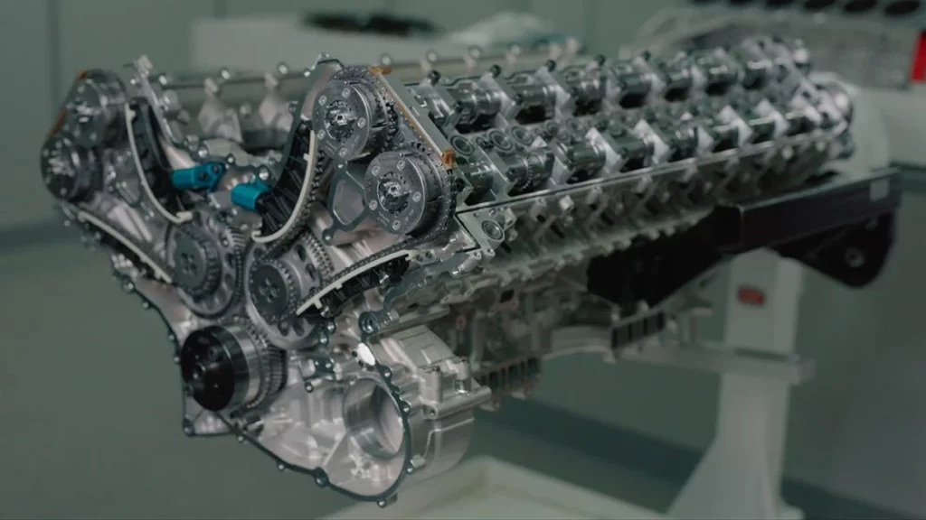 Bugatti Tourbillon V16 8 Motor16