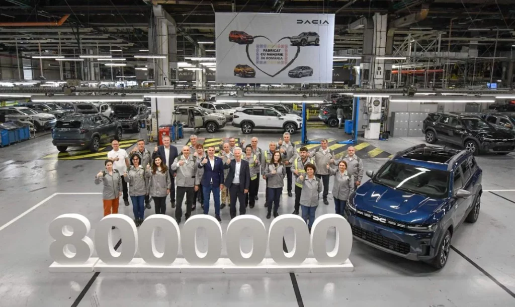 DACIA 8 MILLONES FABRICA MIOVENI 1 Motor16