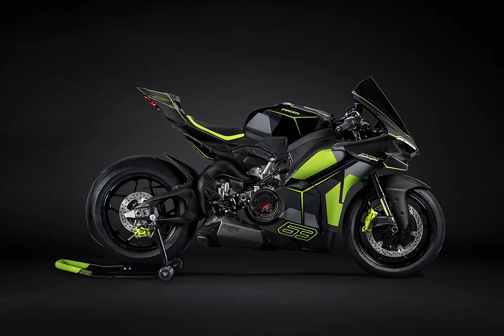 Ducati Panigale V4 Lamborghini 21 Motor16
