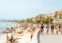 La avería de hasta 8.000 euros que la playa puede causar en tu coche: mucha atención en estas vacaciones