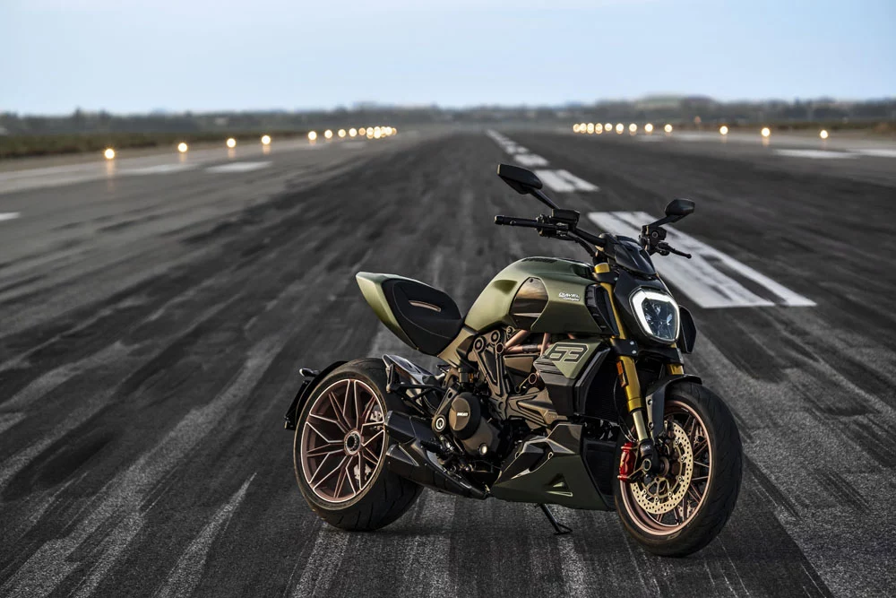 LAMBORGHINI DUCATI 5 Motor16