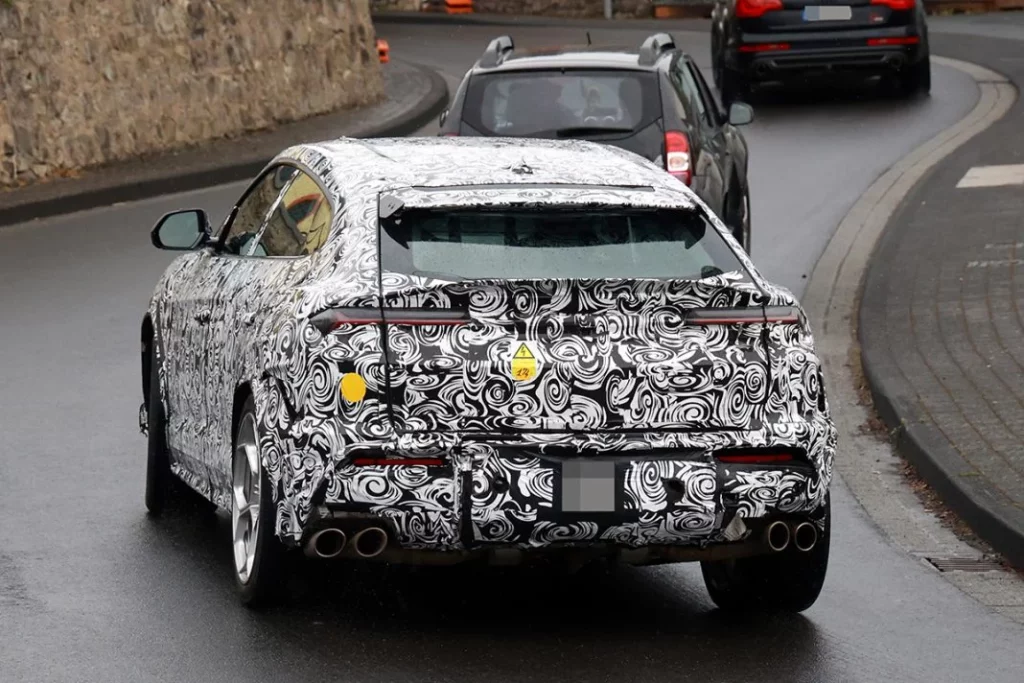 Lamborghini Urus SE Performante 25 Motor16