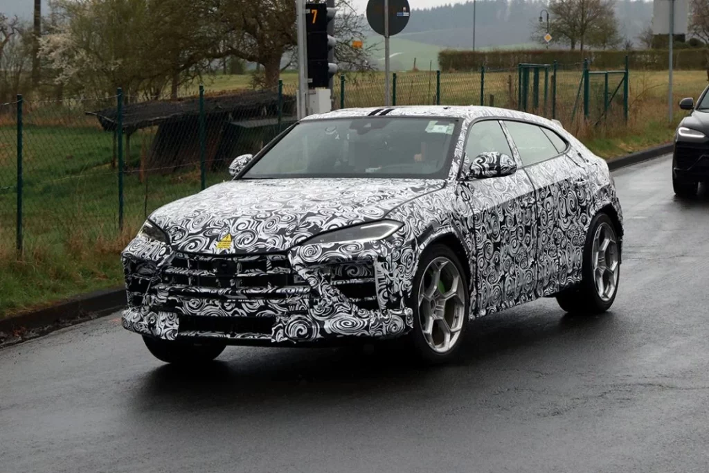 Lamborghini Urus SE Performante 7 Motor16