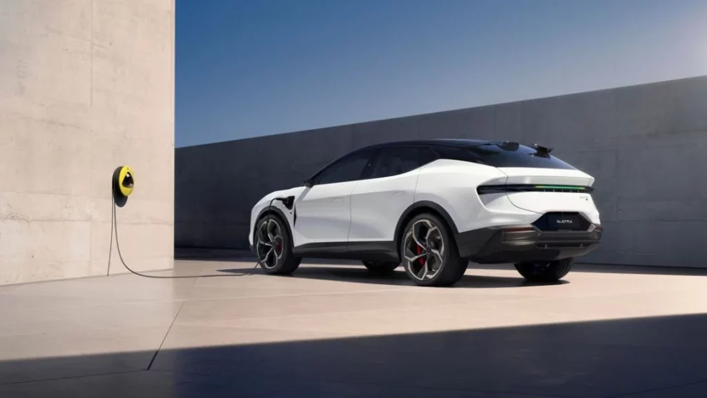 Lotus Eletre 600 MY2026 side Motor16