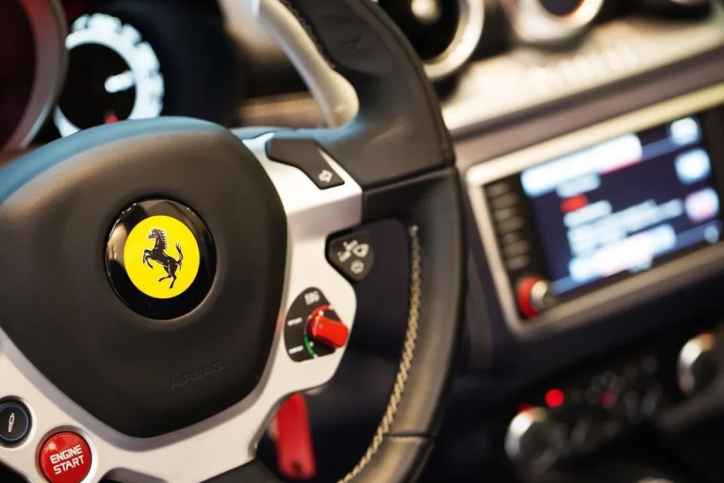 Pixabay ferrari 1066936 1280 Motor16