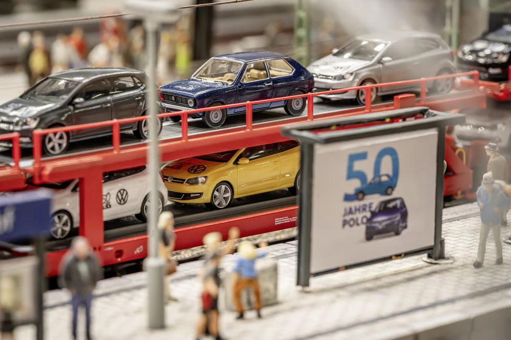 VOLKSWAGEN POLO MUSEO MINIATURA HAMBURGO 7 Motor16