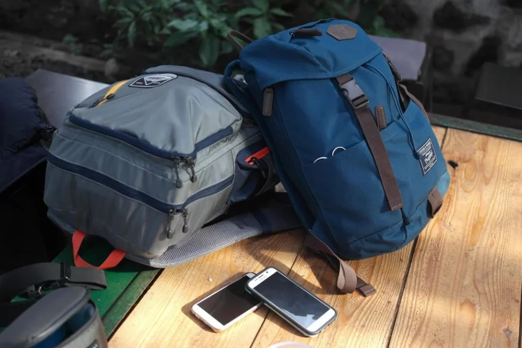excursion escapada viajar viaje mochilero mochila Pixabay travel bag 3256390 1280 Motor16