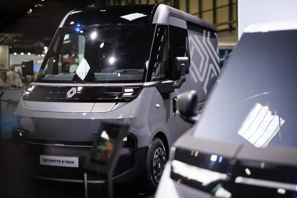 presentacion renault trafic goelette estafette 1 Motor16