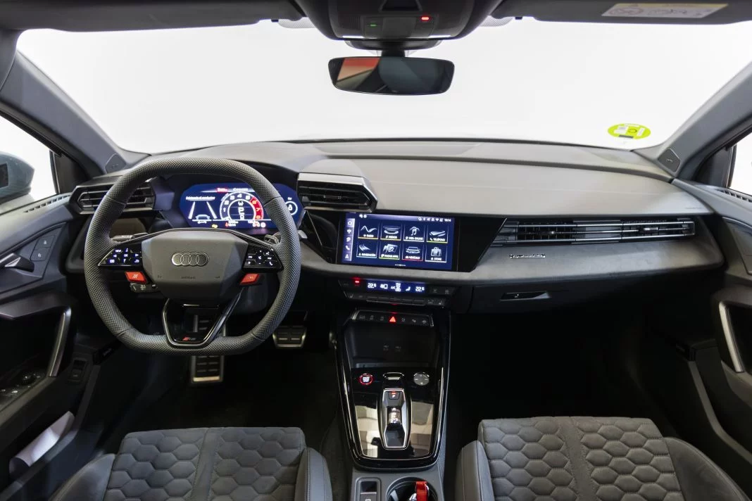 prueba-audi-rs3-sportback-2025-2.webp