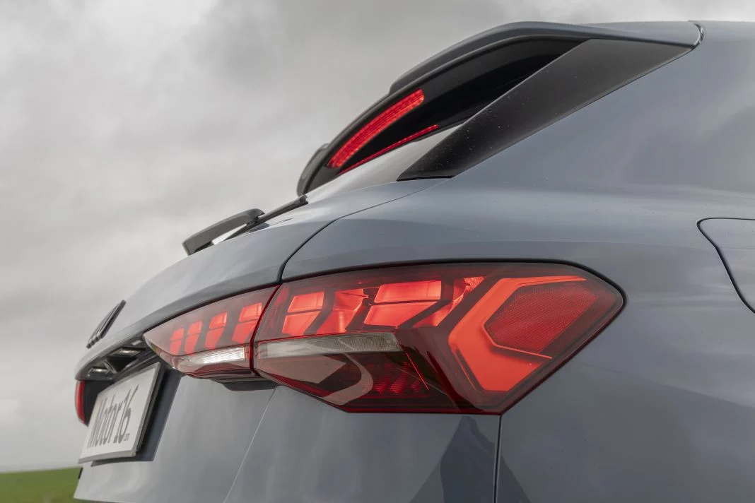 prueba-audi-rs3-sportback-2025-23.webp