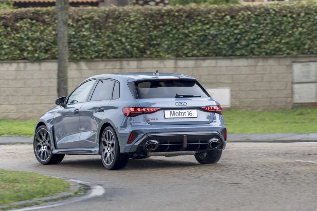 prueba-audi-rs3-sportback-2025-26.webp