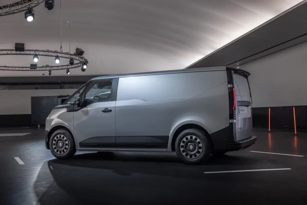 Renault Trafic E-Tech, Goelette y Estafette.