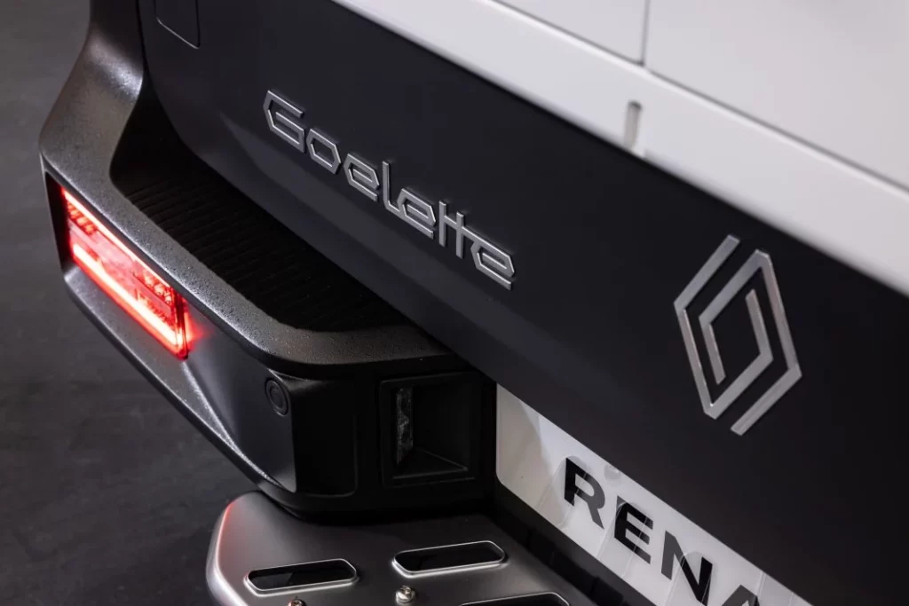 renault trafic Goelette electric ev 7 Motor16
