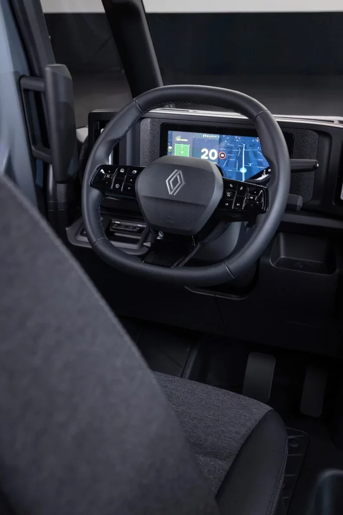 renault trafic estafette ev electric 21 Motor16