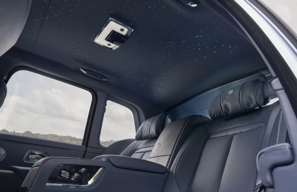Rolls-Royce Cullinan Series II Black Badge Bespoke Daisy 2025