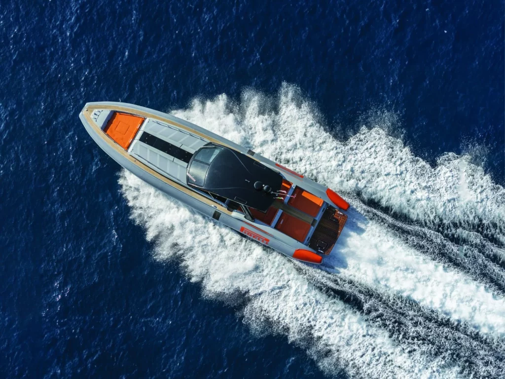 El motivo que lleva 20 años impulsando a Pirelli a surcar los mares 14 Motor16 10 2017 Pirelli 1900 2 Motor16