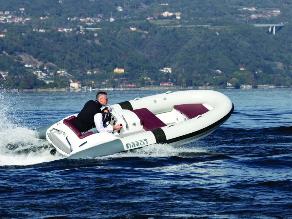 El motivo que lleva 20 años impulsando a Pirelli a surcar los mares 18 Motor16 14 2018 Pirelli Tender JLine Motor16