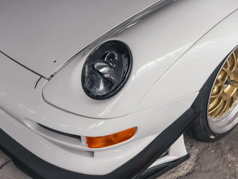 Para hacerte con este Porsche 911 GT2 R por 'solo' 700.000 euros tendrás que mancharte las manos 15 Motor16 1997 Porsche 911 GT2 R Sothebys 32 Motor16