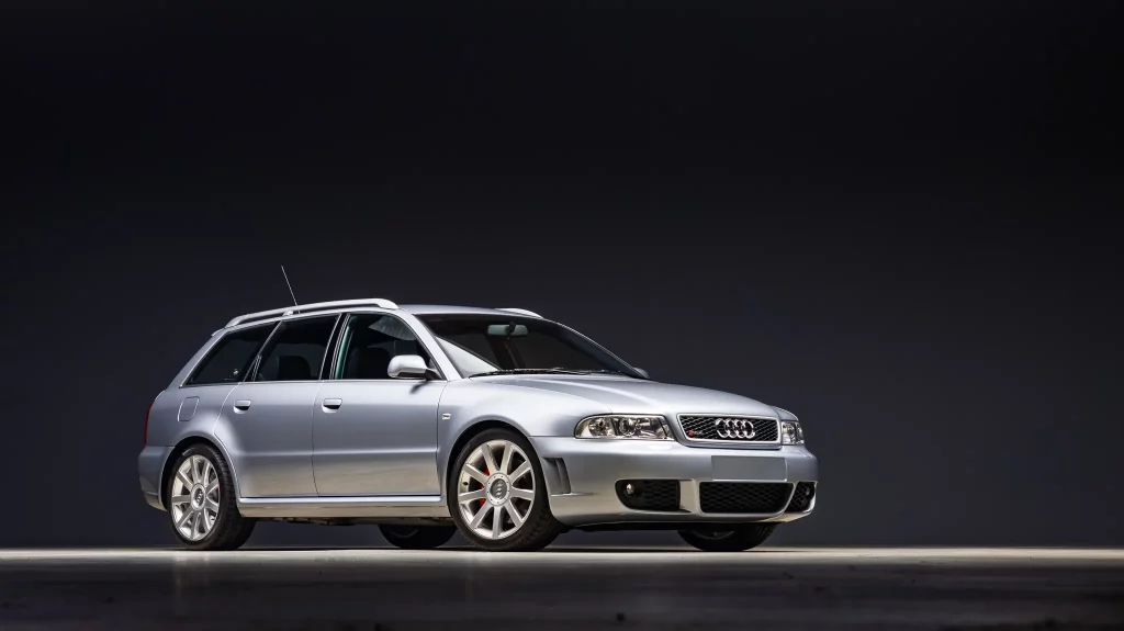 El Audi RS4 Avant que desata la locura y se vende a precio de Audi RS6 Avant GT 5 Motor16 2001 Audi RS4 Avant BaT 1 Motor16