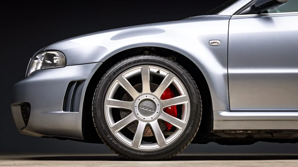 El Audi RS4 Avant que desata la locura y se vende a precio de Audi RS6 Avant GT 20 Motor16 2001 Audi RS4 Avant BaT 17 Motor16