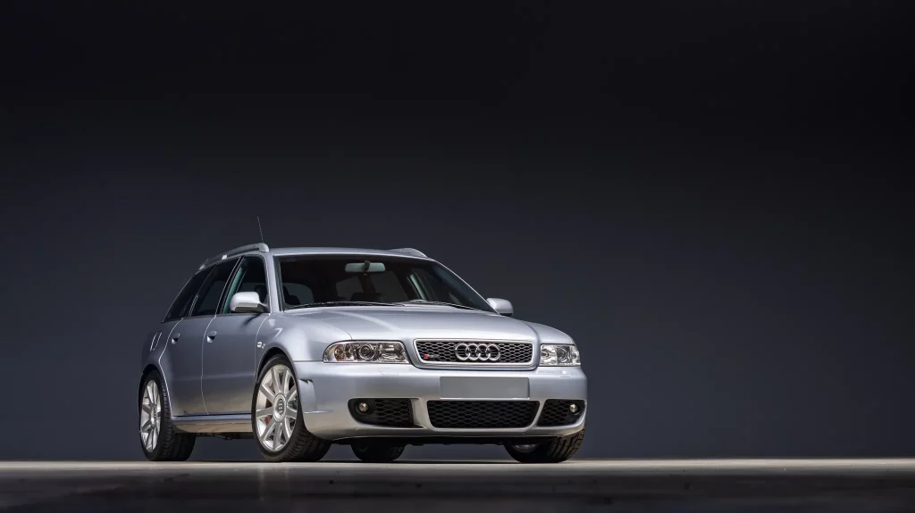 El Audi RS4 Avant que desata la locura y se vende a precio de Audi RS6 Avant GT 6 Motor16 2001 Audi RS4 Avant BaT 2 Motor16