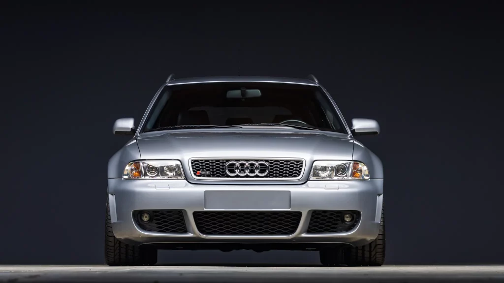 El Audi RS4 Avant que desata la locura y se vende a precio de Audi RS6 Avant GT 4 Motor16 2001 Audi RS4 Avant BaT 5 Motor16