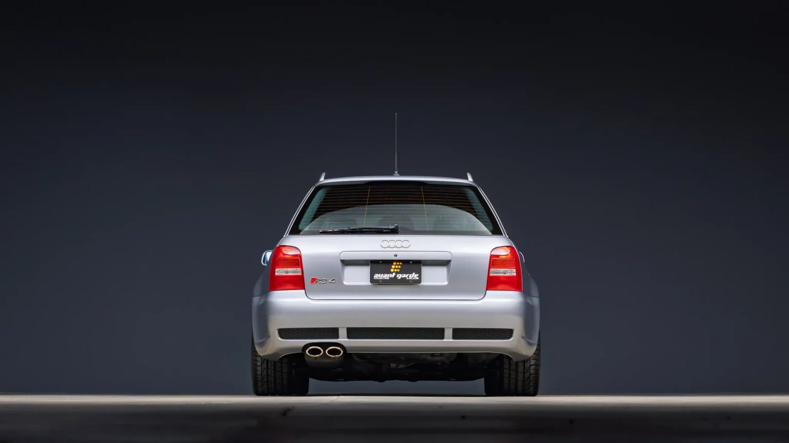 2001-Audi-RS4-Avant-BaT-7-1536x863.webp