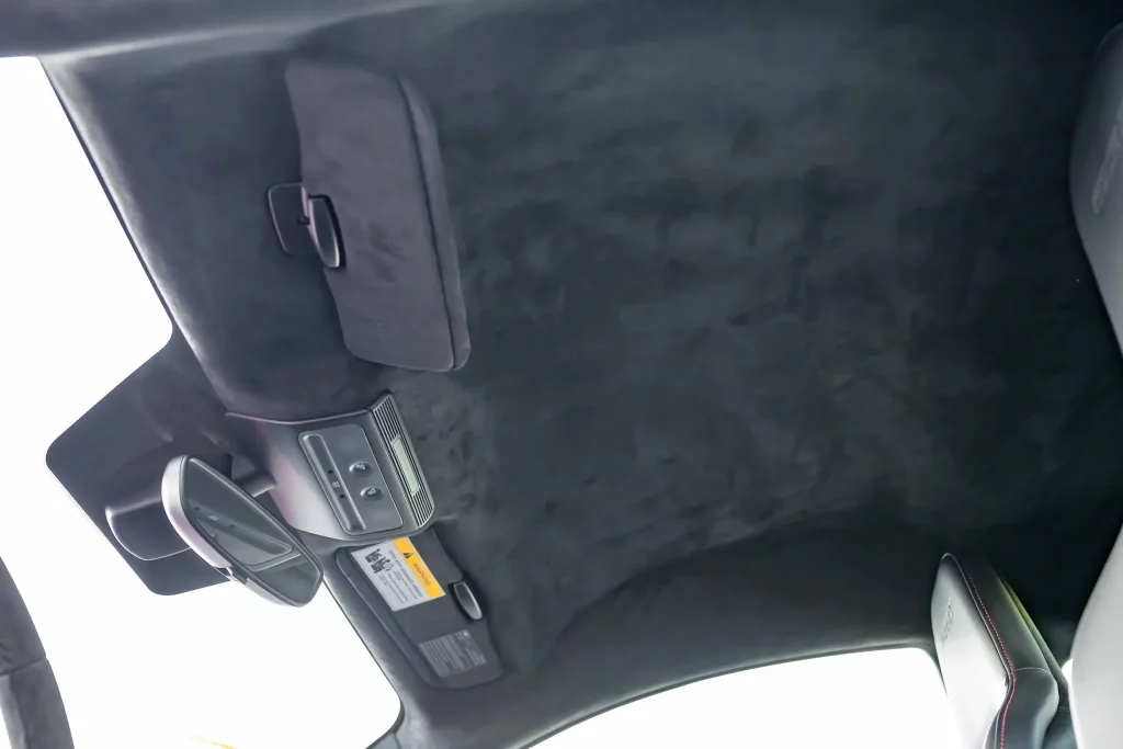 Cuando pintar tu Mclaren 675LT como un paquete de tabaco cuesta una fortuna y no es una buena idea 35 Motor16 2016 McLaren 675LT Marlboro BaT 13 Motor16