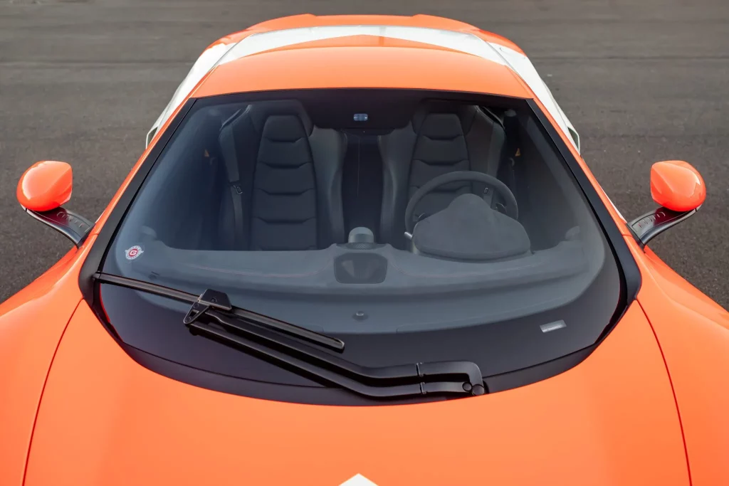 Cuando pintar tu Mclaren 675LT como un paquete de tabaco cuesta una fortuna y no es una buena idea 19 Motor16 2016 McLaren 675LT Marlboro BaT 20 Motor16