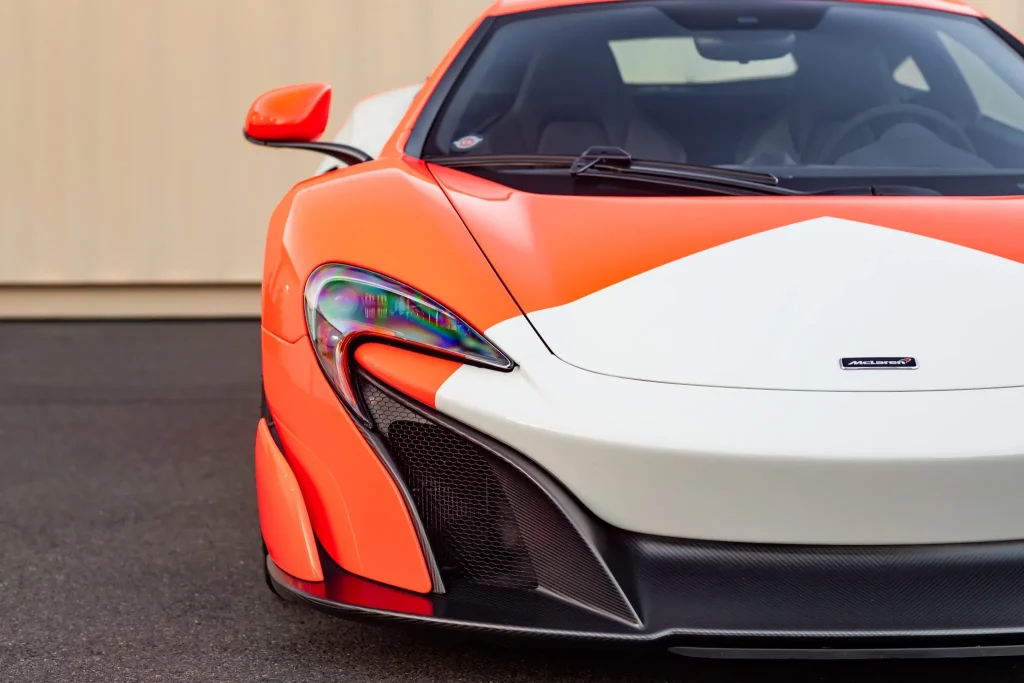 Cuando pintar tu Mclaren 675LT como un paquete de tabaco cuesta una fortuna y no es una buena idea 16 Motor16 2016 McLaren 675LT Marlboro BaT 27 Motor16