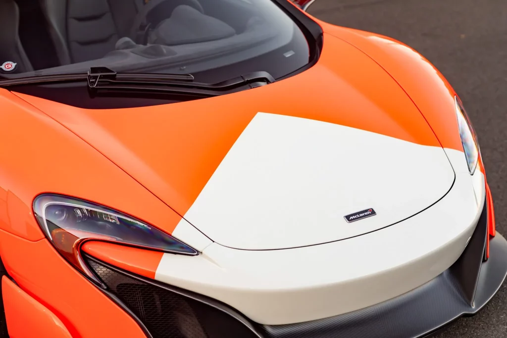 Cuando pintar tu Mclaren 675LT como un paquete de tabaco cuesta una fortuna y no es una buena idea 17 Motor16 2016 McLaren 675LT Marlboro BaT 29 Motor16