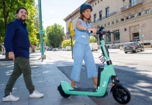 La nueva ciudad que expulsa a los patinetes eléctricos de alquiler de sus calles