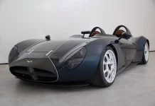 Rina: Una maravillosa barchetta analógica creada por Automobili Mignatta