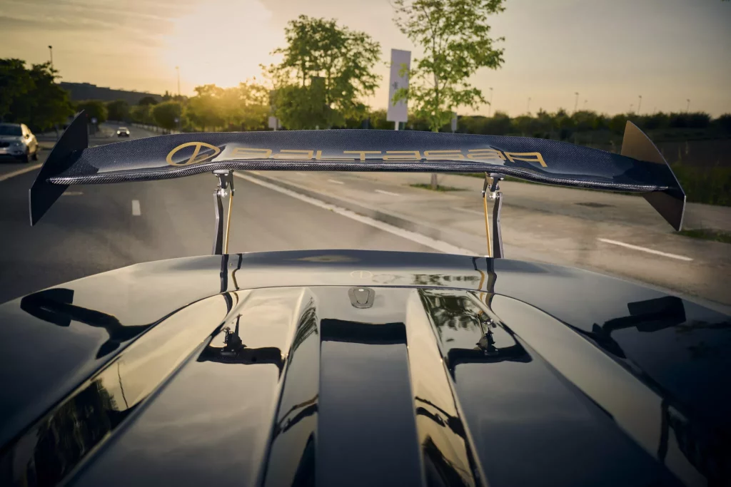 Baltasar: El monstruo eléctrico que llega desde España y que carga a la velocidad de la luz 2 Motor16 2025 Baltasar Revolt R Concept. Imagen alerón.