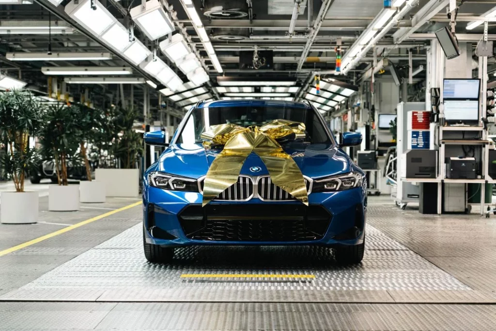2025 BMW 3 millones electrificados 1 Motor16