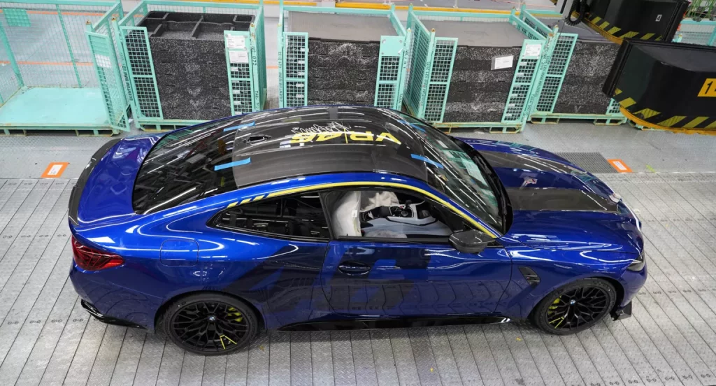 El secreto mejor guardado del M4 CS que BMW regaló a Valentino Rossi 8 Motor16 2025 BMW M4 CS Edition VR46 fabrica 4 Motor16