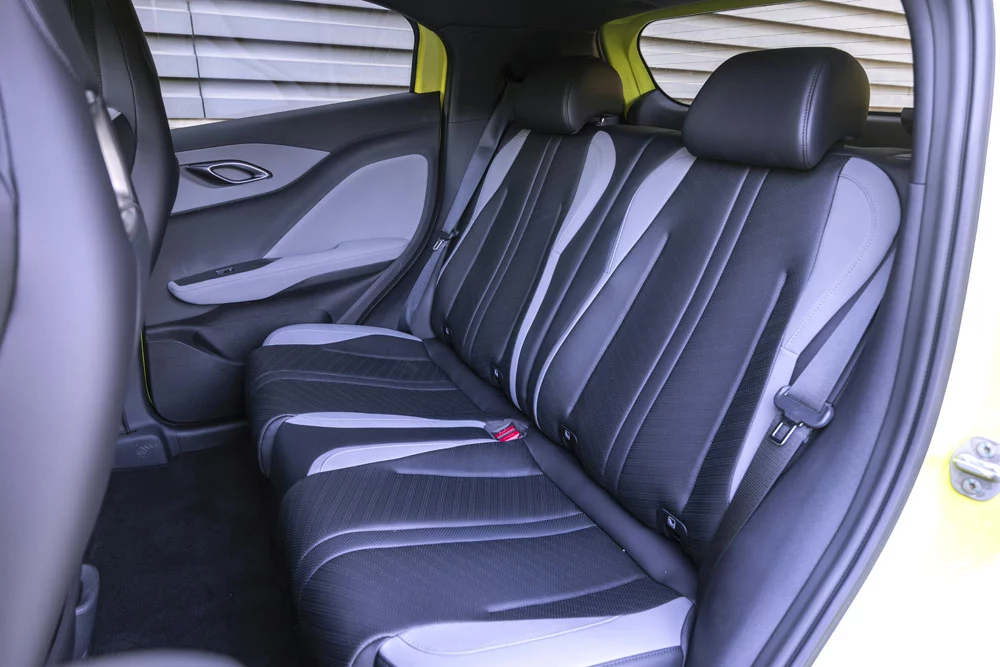 BYD Dolphin Surf: Conducimos un utilitario eléctrico que está llamado a ser 'best seller' 36 Motor16 2025 BYD Dolphin Surf Al Volante 5 Motor16