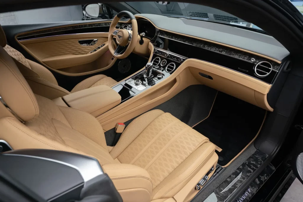 2025 Bentley Continental GT. Mansory. Imagen interior.