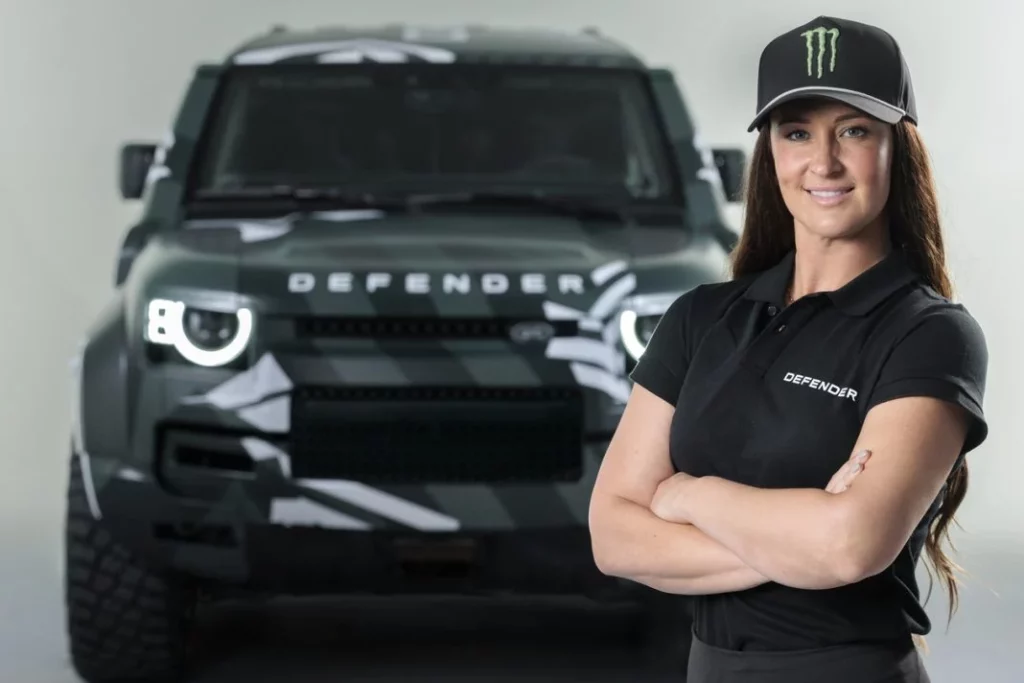 Sara Price: La piloto que llevará a Defender a la victoria en el Rally Dakar 2026 5 Motor16 2025 Defender Dakar Sara Price 3 Motor16