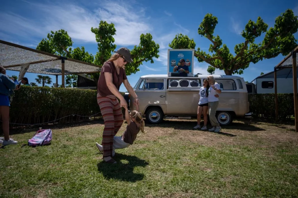 La 21 edición de la FurgoVolkswagen rinde homenaje a los 75 años del Bulli 68 Motor16 2025 FurgoVolkswagen 63 Motor16