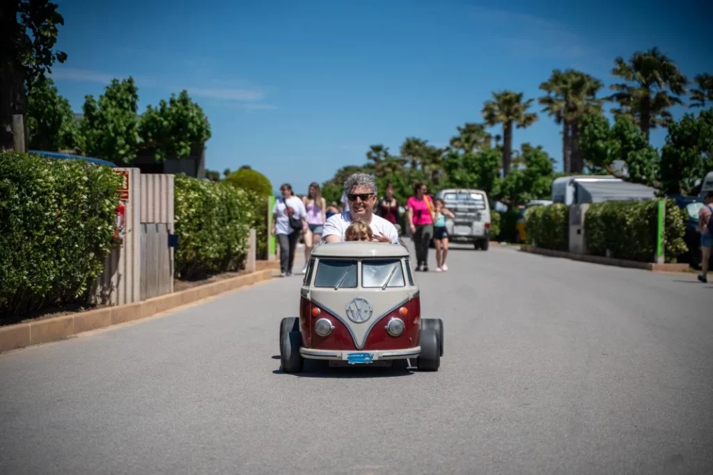 La 21 edición de la FurgoVolkswagen rinde homenaje a los 75 años del Bulli 80 Motor16 2025 FurgoVolkswagen 75 Motor16