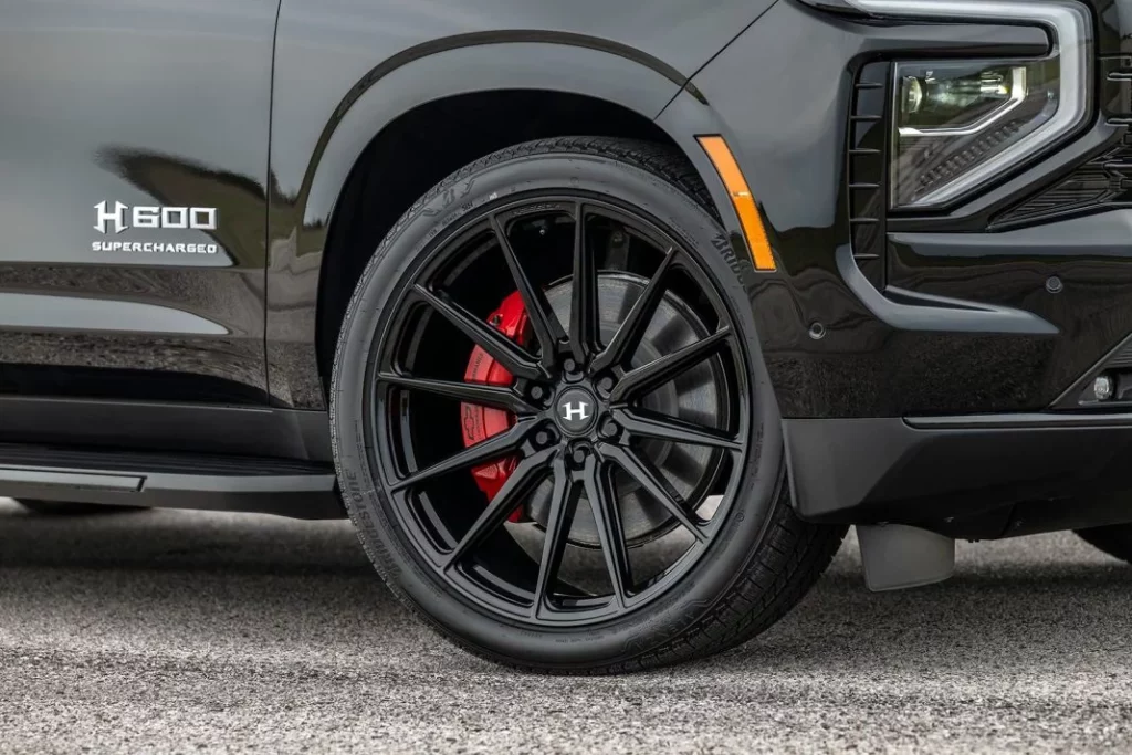 Los Chevrolet Tahoe y Suburban suben de nivel gracias a Hennessey 23 Motor16 2025 Hennessey H600 Chevrolet Tahoe Suburban 11 Motor16